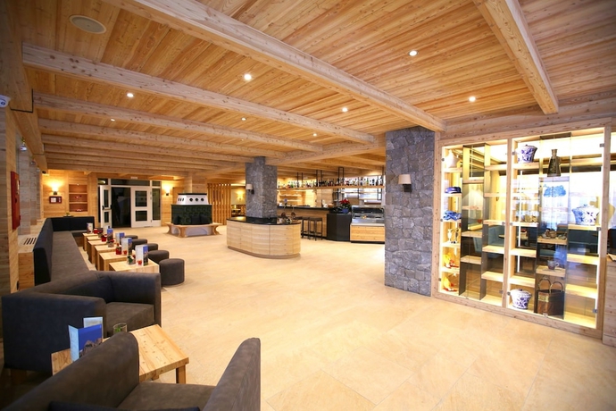 Imagen de los interiores del Hotel Parc Miramonti. Foto 10