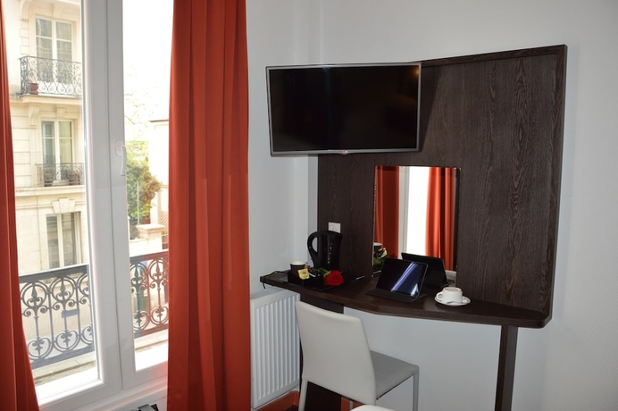 Imagen de la habitación del Hotel Parc Paris. Foto 10