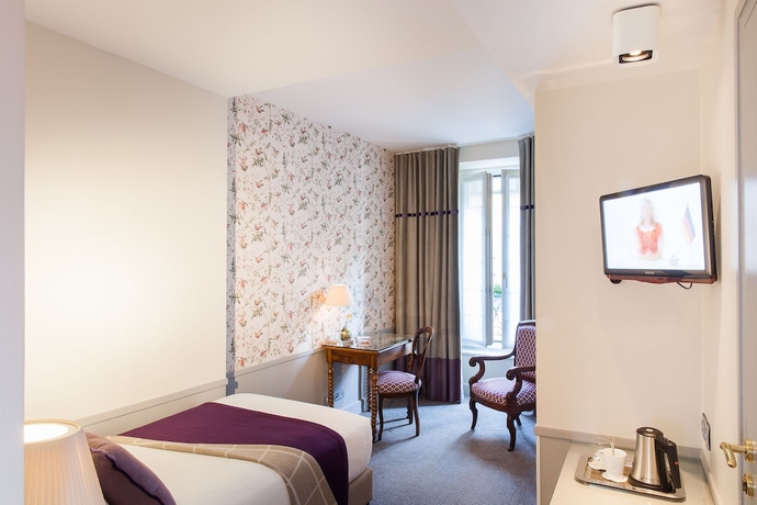 Imagen de la habitación del Hotel Parc Saint Severin. Foto 7