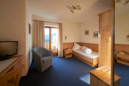 Imagen de la habitación del Hotel Parc Tyrol. Foto 6