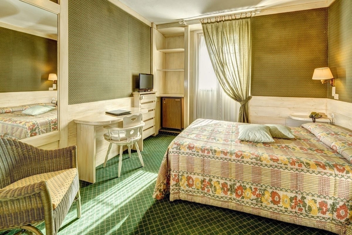 Imagen de la habitación del Hotel Parc Victoria. Foto 13