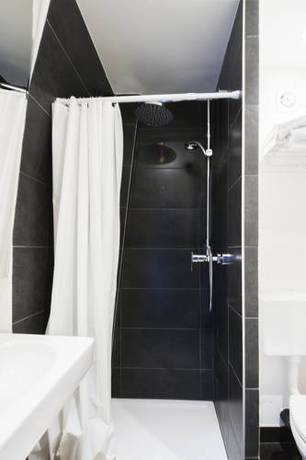 Imagen de la habitación del Hotel Parc and Lac. Foto 16