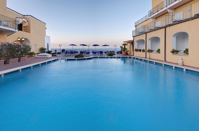 Imagen general del Hotel Parco Aurora Terme. Foto 5