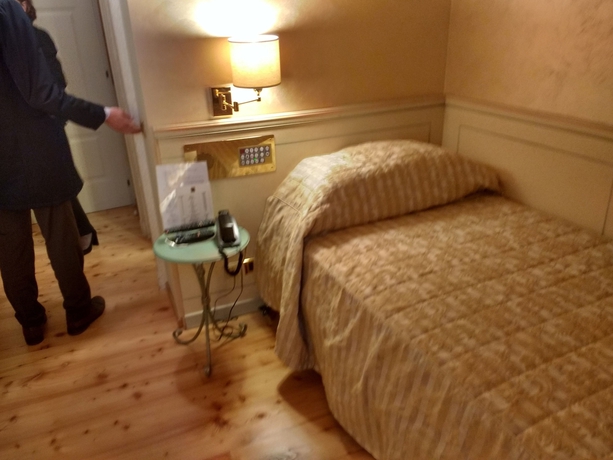 Imagen de la habitación del Hotel Parco Borromeo. Foto 3