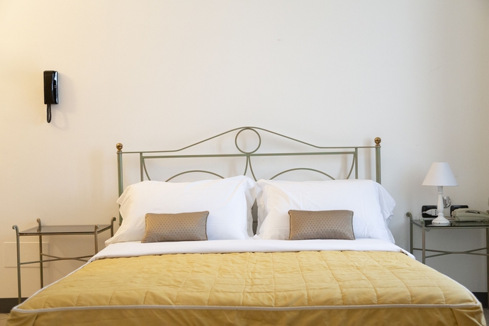 Imagen de la habitación del Hotel Parco Borromeo. Foto 4