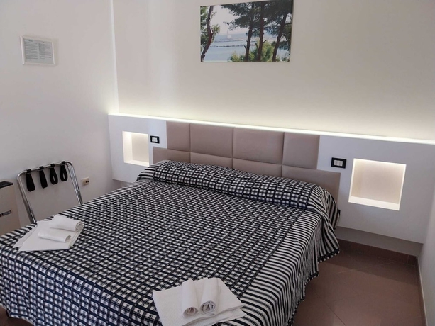 Imagen de la habitación del Hotel Parco Carabella. Foto 9