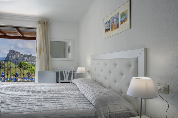 Imagen de la habitación del Hotel Parco Cartaromana. Foto 9