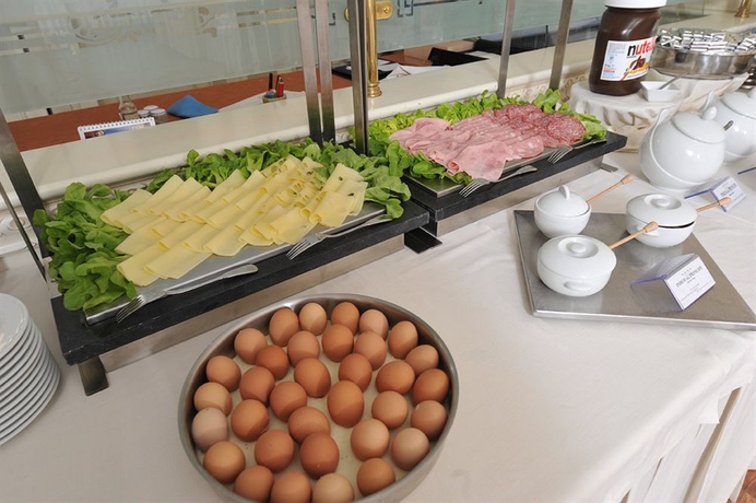 Imagen del bar/restaurante del Hotel Parco Dei Principi, Rimini. Foto 2