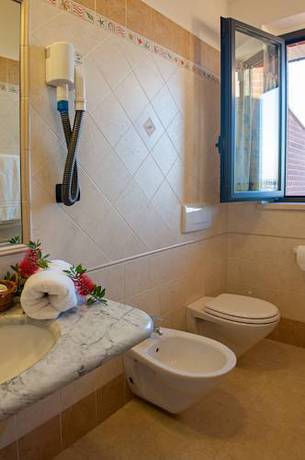 Imagen de la habitación del Hotel Parco Delle Cale. Foto 7