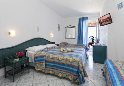 Imagen de la habitación del Hotel Parco Hotel La Rosa. Foto 3
