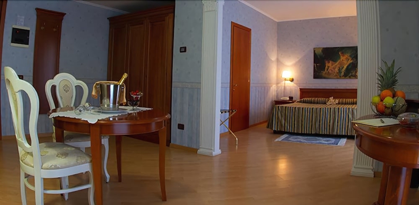 Imagen de la habitación del Hotel Parco Serrone. Foto 7