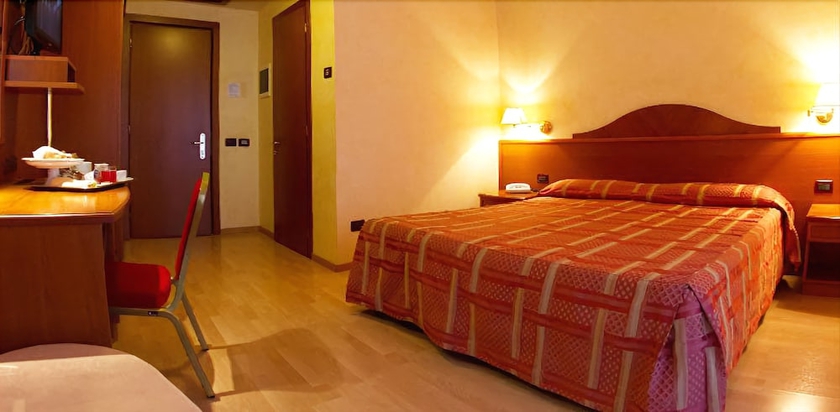 Imagen de la habitación del Hotel Parco Serrone. Foto 10
