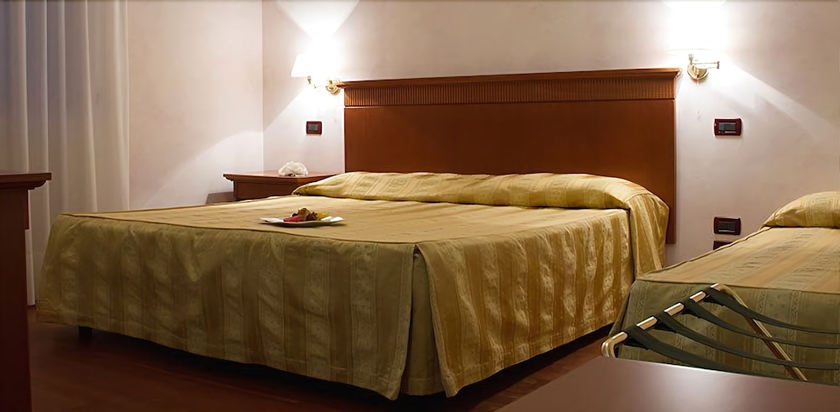 Imagen de la habitación del Hotel Parco Serrone. Foto 13