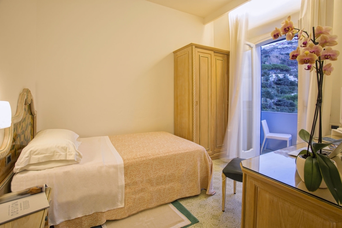 Imagen de la habitación del Hotel Parco Smeraldo Terme. Foto 5