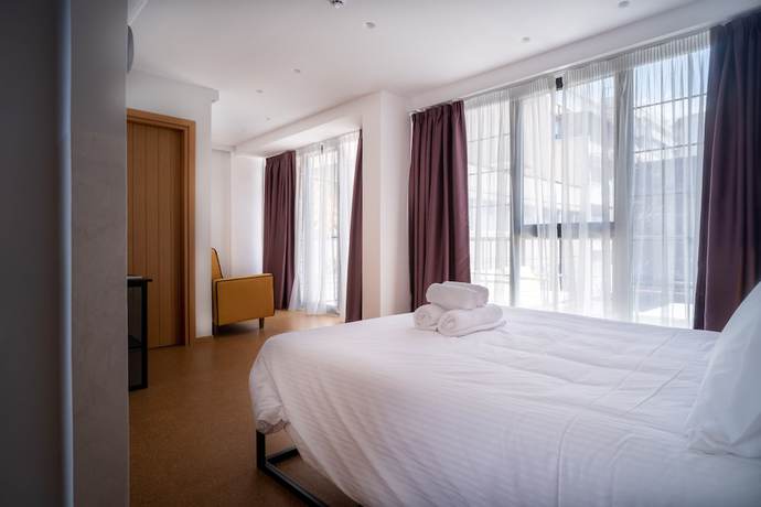 Imagen de la habitación del Hotel Parea Athens. Foto 13