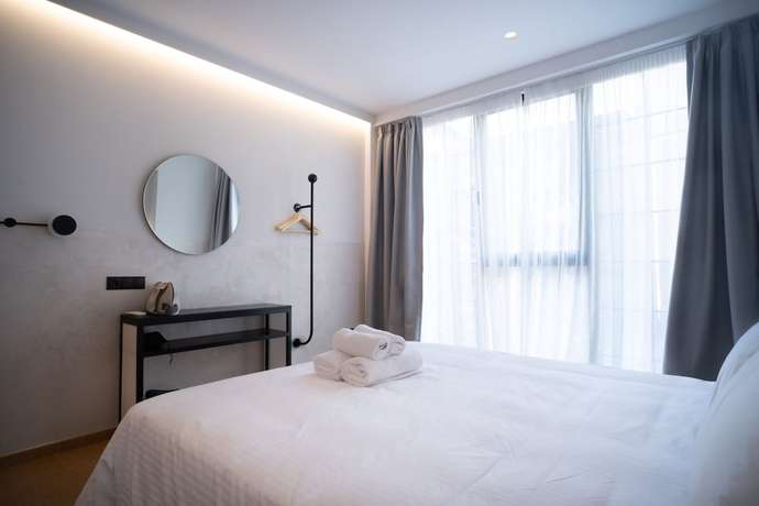 Imagen de la habitación del Hotel Parea Athens. Foto 15