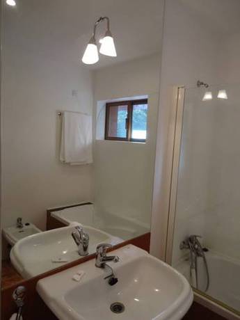 Imagen de la habitación del Hotel Paredes Design. Foto 3