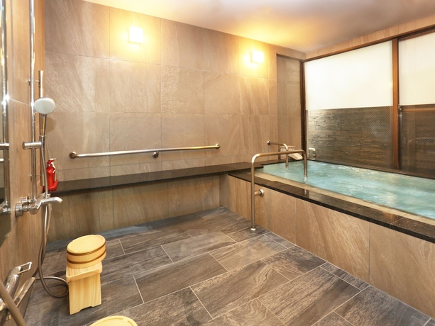 Imagen de la piscina del Hotel Parens Onoya. Foto 12