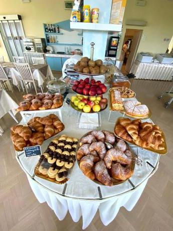 Imagen general del Hotel Pari, Misano Brasile. Foto 10