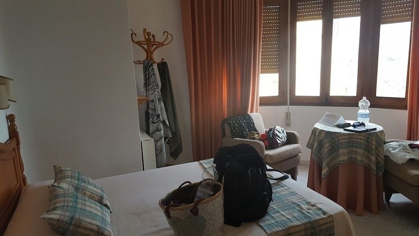 Imagen de la habitación del Hotel París, Lanjarón ( Alpujarra ). Foto 5