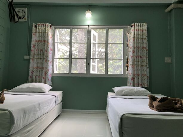 Imagen de la habitación del Hotel Parichart Place. Foto 19