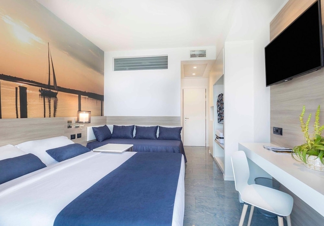 Imagen de la habitación del Hotel Parigi, Bibione. Foto 14