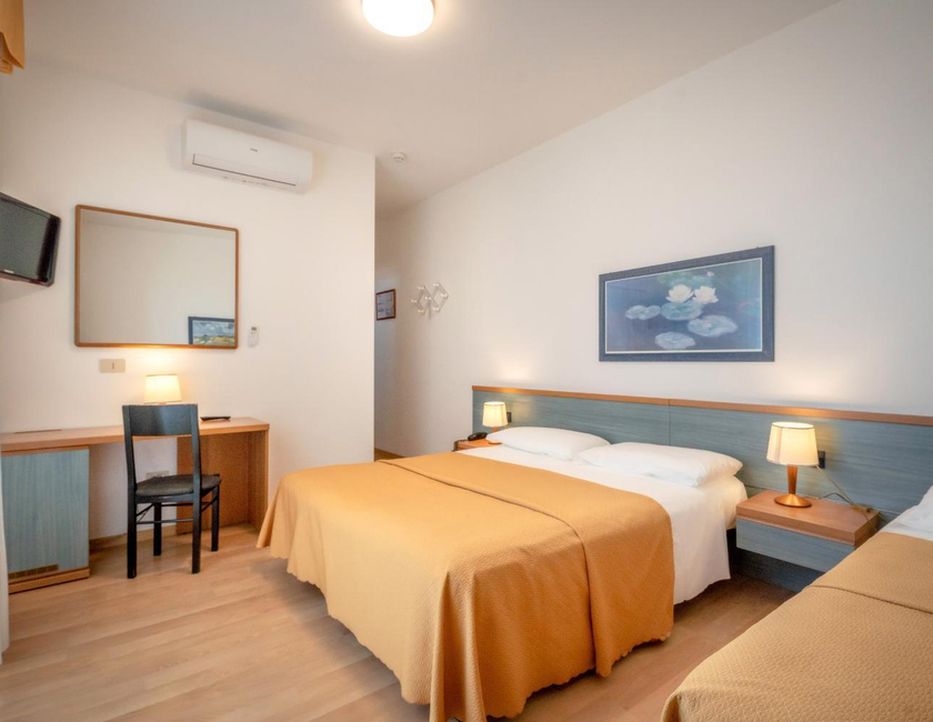 Imagen general del Hotel Parigi, Caorle. Foto 8