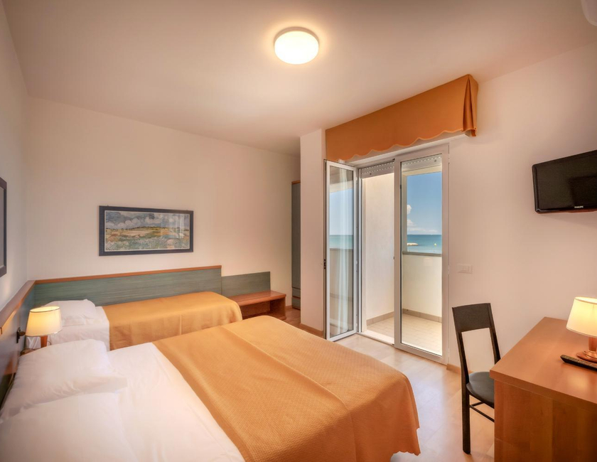 Imagen general del Hotel Parigi, Caorle. Foto 9