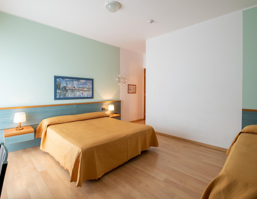Imagen general del Hotel Parigi, Caorle. Foto 23