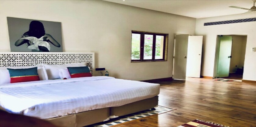 Imagen de la habitación del Hotel Parijat Private Pool Villa. Foto 17