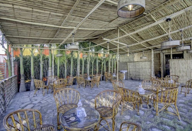 Imagen de los interiores del Hotel Parinay Vatika Banquet and Party Lawn. Foto 12