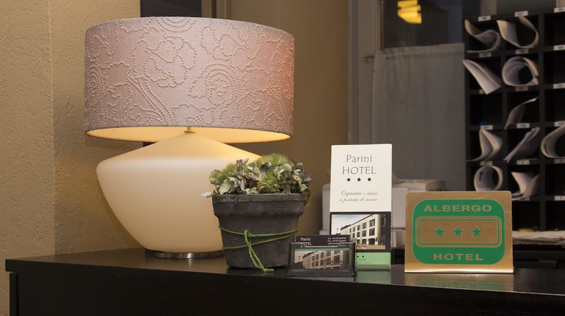 Imagen de los interiores del Hotel Parini. Foto 20