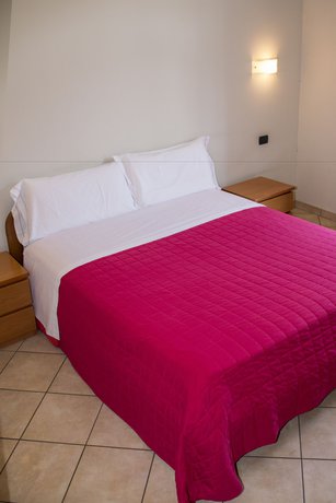 Imagen de la habitación del Hotel Parini. Foto 11