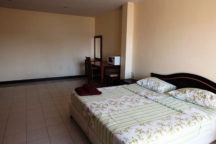 Imagen de los exteriores del Hotel Parinya's Apartment. Foto 10