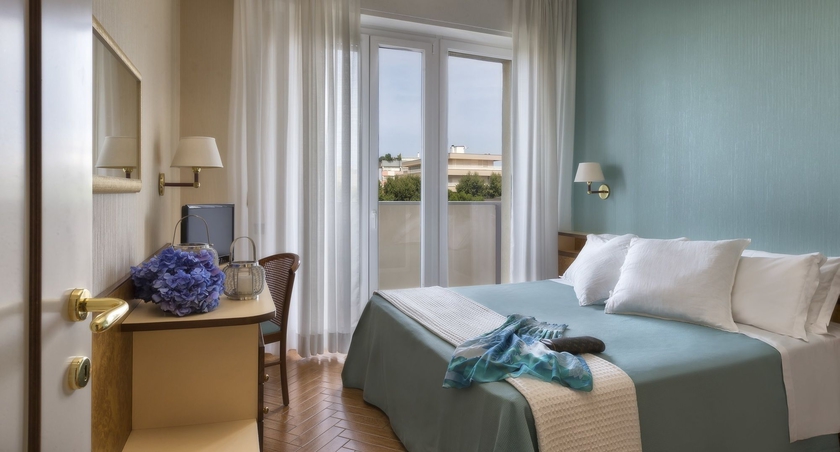 Imagen de la habitación del Hotel Parioli Rimini. Foto 15