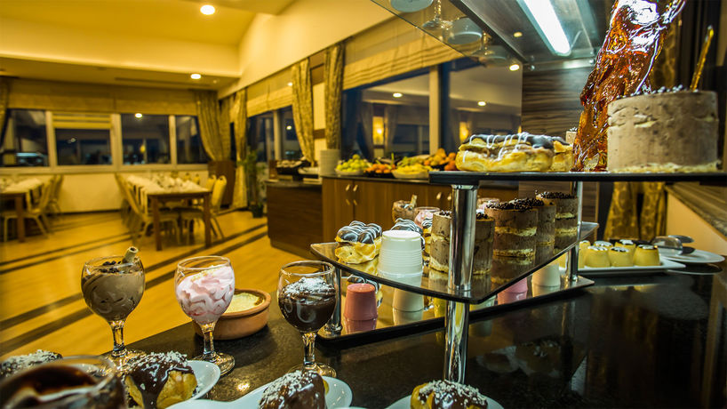 Imagen de los interiores del Hotel Parion. Foto 11