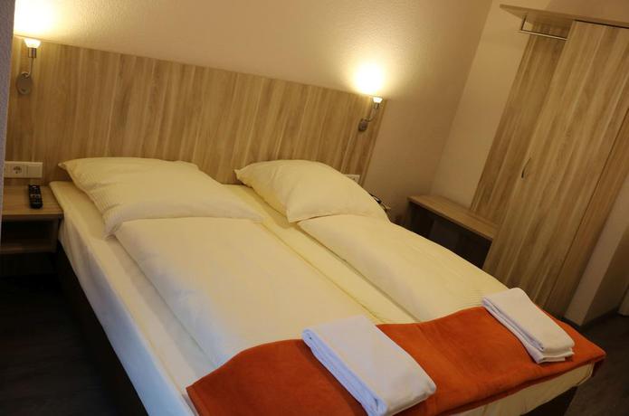 Imagen general del Hotel Paris, Dusseldorf. Foto 2