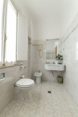 Imagen de la habitación del Hotel Paris, Florencia. Foto 3