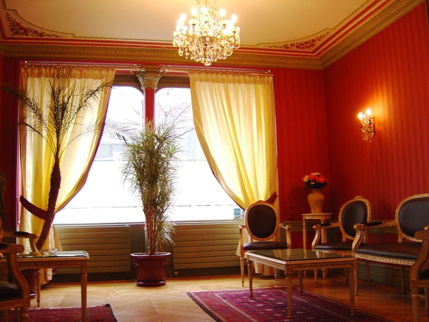 Imagen de los interiores del Hotel Paris France. Foto 9