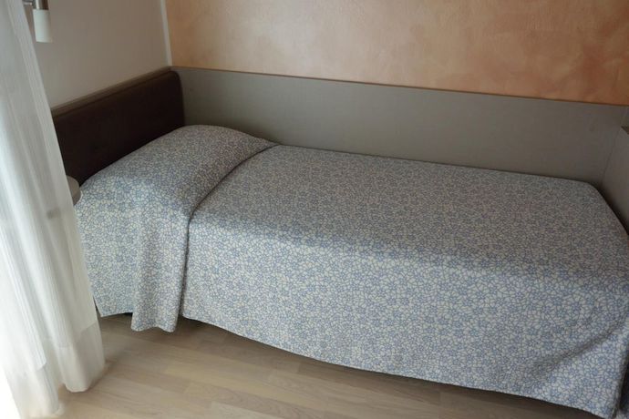 Imagen de la habitación del Hotel Paris, Lignano Sabbiadoro. Foto 7