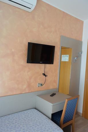 Imagen de la habitación del Hotel Paris, Lignano Sabbiadoro. Foto 10