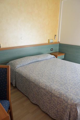 Imagen de la habitación del Hotel Paris, Lignano Sabbiadoro. Foto 14