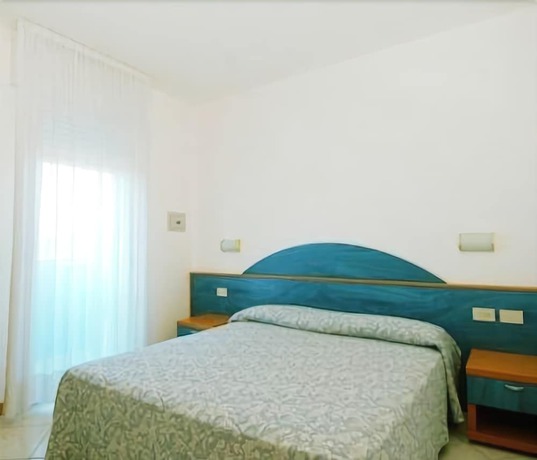 Imagen de la habitación del Hotel Paris, Lignano Sabbiadoro. Foto 15