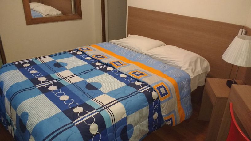 Imagen de la habitación del Hotel Paris Lima. Foto 12