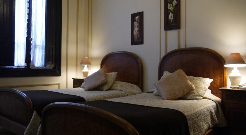 Imagen de la habitación del Hotel Paris Londres. Foto 3