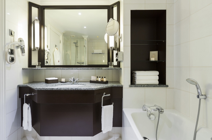 Imagen de la habitación del Hotel Paris Marriott Champs Elysees. Foto 8