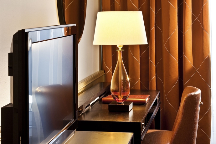Imagen de la habitación del Hotel Paris Marriott Champs Elysees. Foto 9