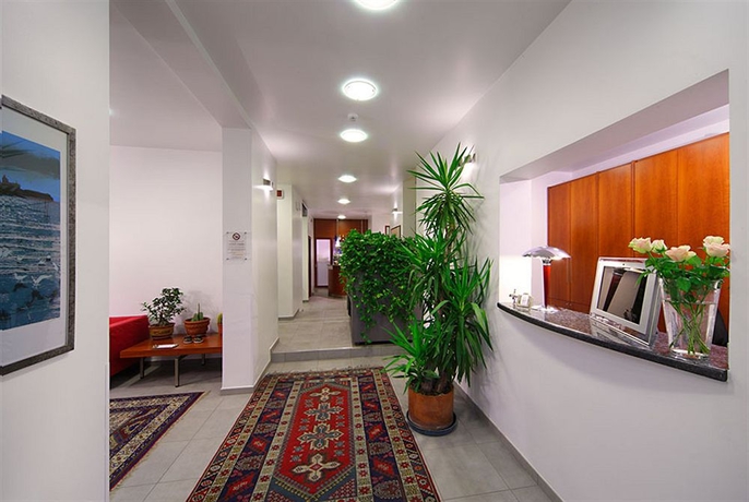 Imagen de los interiores del Hotel Paris, Mestre. Foto 8