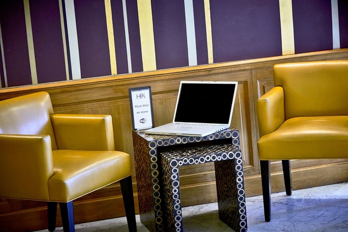 Imagen de los interiores del Hotel Paris Neuilly. Foto 15