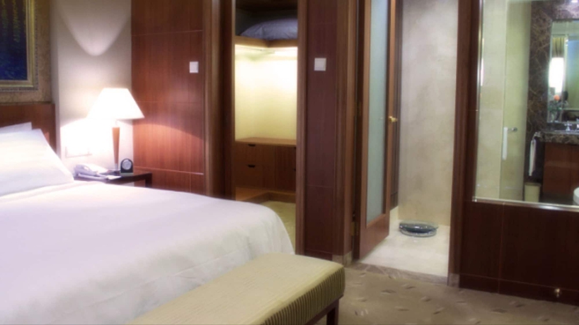 Imagen de la habitación del Hotel Paris Pan-island. Foto 14